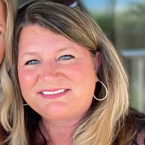 Meet your Posher, Celeste